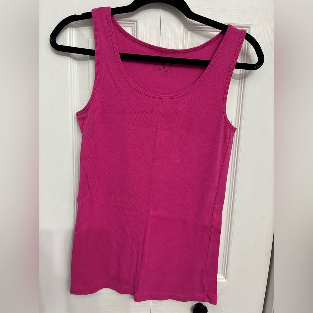 Bcg Junior’s Pink And White Sleeveless Top